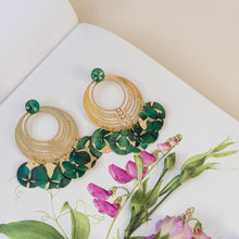 Cargar imagen en el visor de la galería, Arete herraje troquelado circular