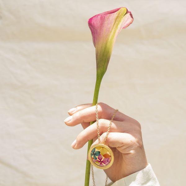 Collar texturizado grande