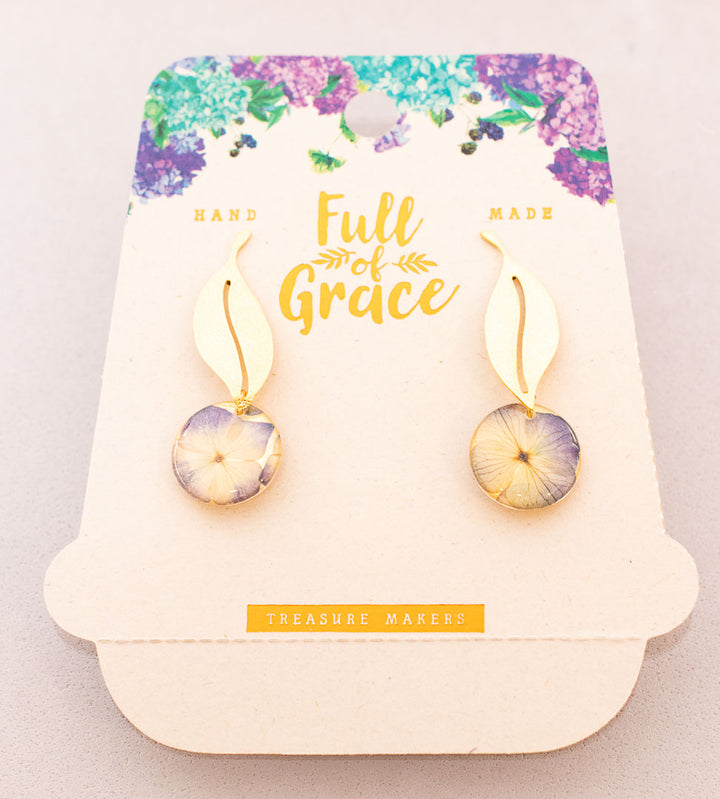 Aretes con flores naturales. Producto 100% hecho a mano. Una joya de la flora colombiana.