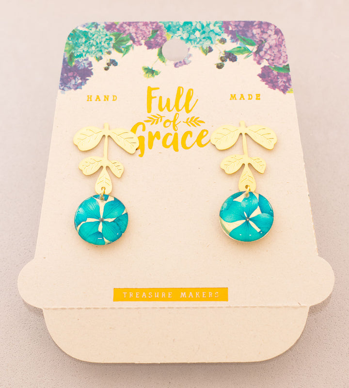 Aretes con flores naturales. Producto 100% hecho a mano. Una joya de la flora colombiana.