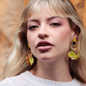 Aretes con flores naturales. Producto 100% hecho a mano. Una joya de la flora colombiana.