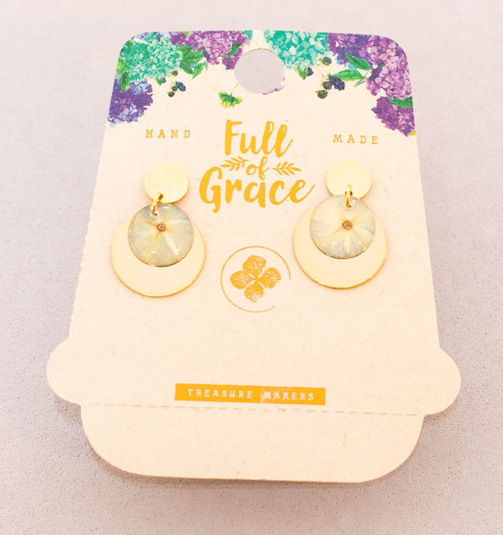 Aretes con flores naturales. Producto 100% hecho a mano. Una joya de la flora colombiana.