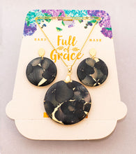 Cargar imagen en el visor de la galería, Collar trío circular grande
