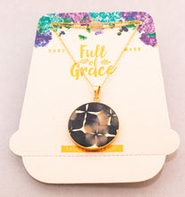 Cargar imagen en el visor de la galería, Collar circular con caja - Grande
