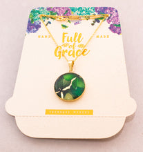 Cargar imagen en el visor de la galería, Collar circular con caja - Mediano
