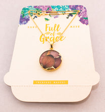 Cargar imagen en el visor de la galería, Collar circular con caja - Mediano
