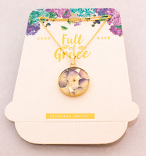 Cargar imagen en el visor de la galería, Collar circular con caja - Mediano
