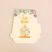 Cargar imagen en el visor de la galería, Collar circular con caja - Grande
